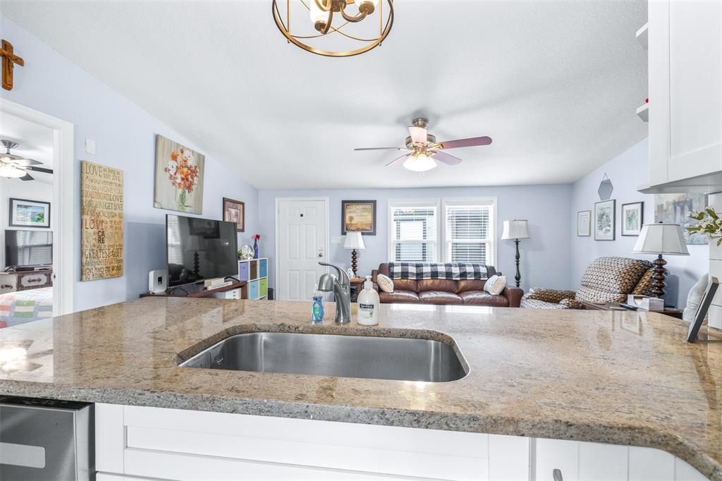 For Sale: $191,000 (3 beds, 2 baths, 1170 Square Feet)