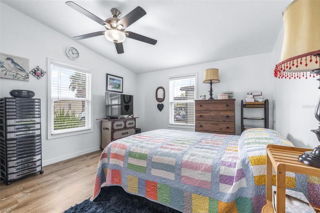 For Sale: $191,000 (3 beds, 2 baths, 1170 Square Feet)