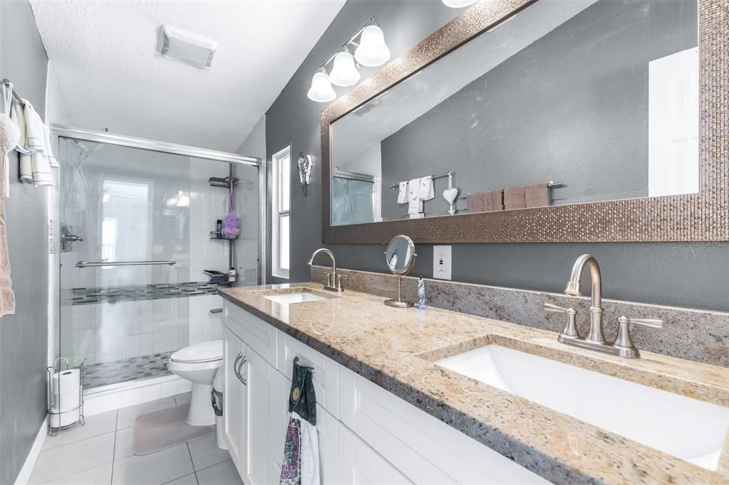 For Sale: $191,000 (3 beds, 2 baths, 1170 Square Feet)