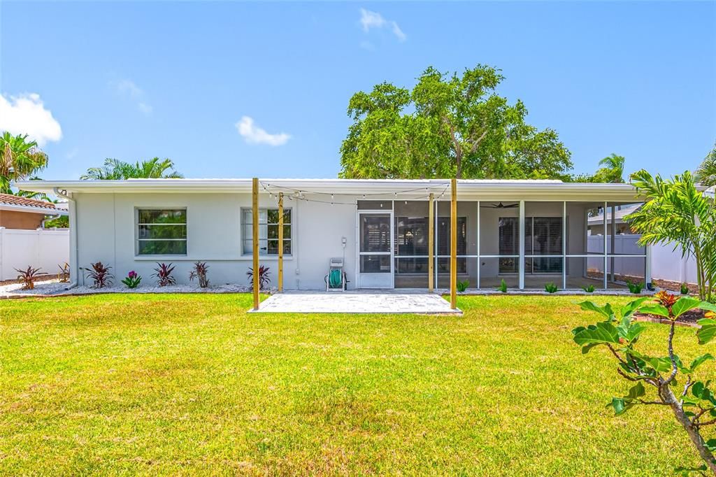 En Venta: $579,900 (3 camas, 2 baños, 1560 Pies cuadrados)