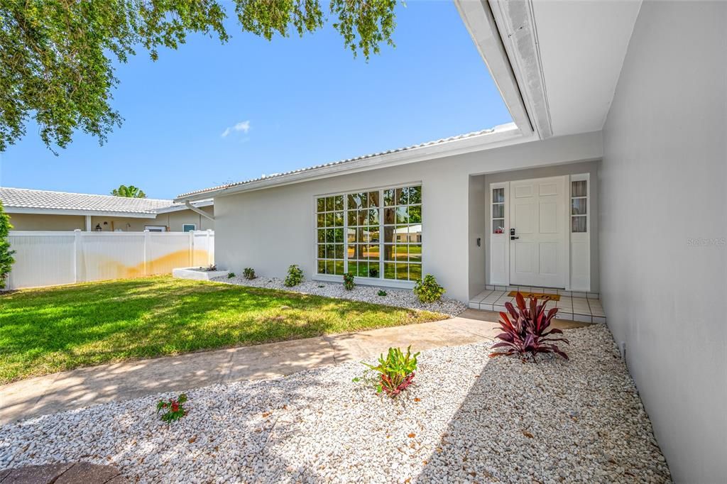 En Venta: $579,900 (3 camas, 2 baños, 1560 Pies cuadrados)