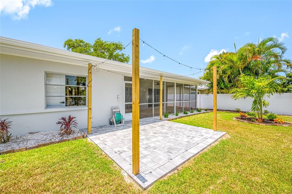 En Venta: $579,900 (3 camas, 2 baños, 1560 Pies cuadrados)
