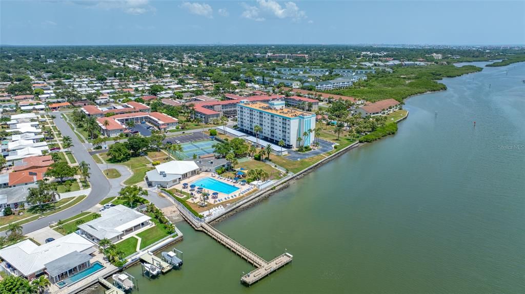 En Venta: $579,900 (3 camas, 2 baños, 1560 Pies cuadrados)