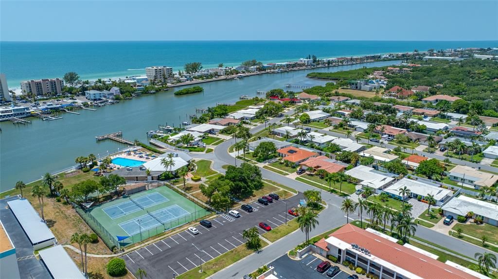 En Venta: $579,900 (3 camas, 2 baños, 1560 Pies cuadrados)