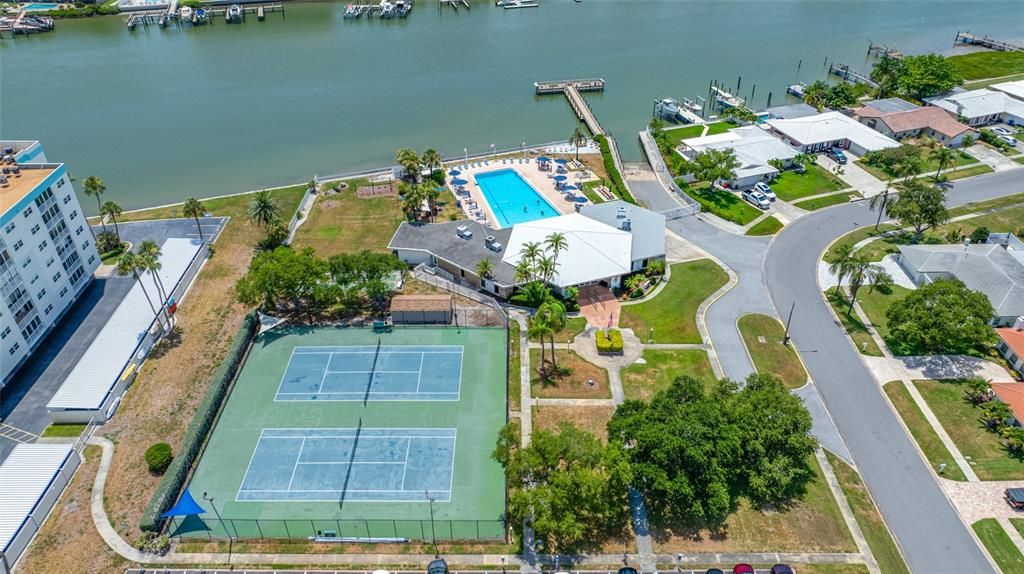En Venta: $579,900 (3 camas, 2 baños, 1560 Pies cuadrados)