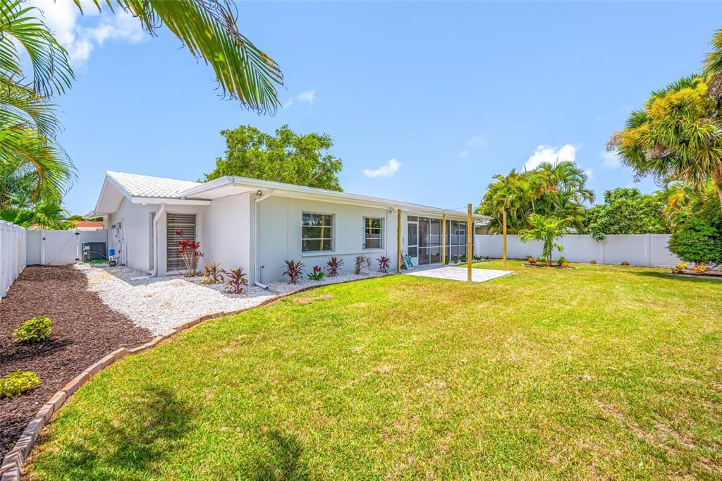 En Venta: $579,900 (3 camas, 2 baños, 1560 Pies cuadrados)