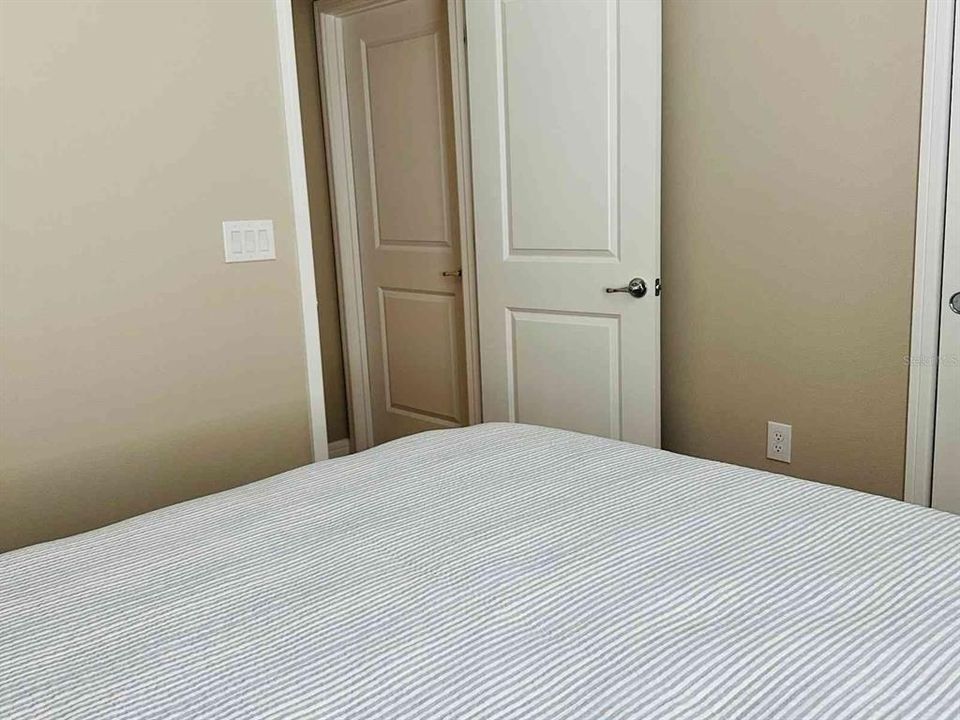 En Venta: $297,000 (3 camas, 2 baños, 1260 Pies cuadrados)