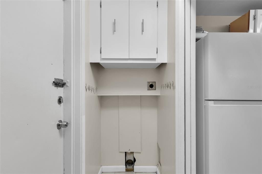 Activo con contrato: $155,900 (2 camas, 2 baños, 1025 Pies cuadrados)