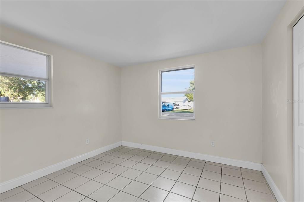 Activo con contrato: $155,900 (2 camas, 2 baños, 1025 Pies cuadrados)