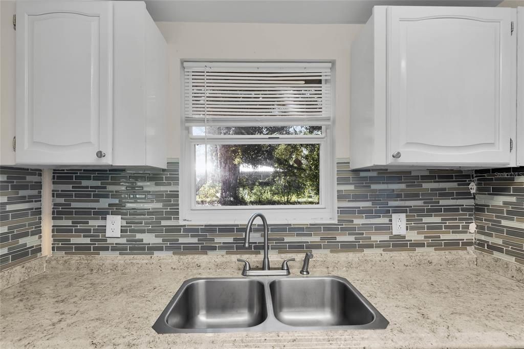 Activo con contrato: $155,900 (2 camas, 2 baños, 1025 Pies cuadrados)