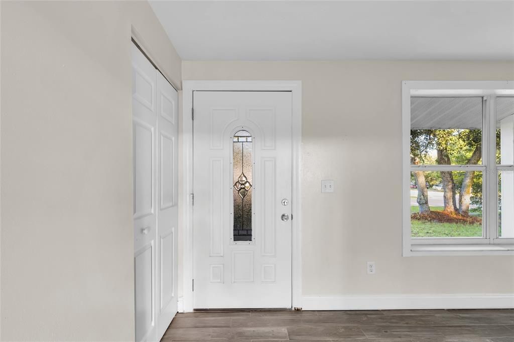 Activo con contrato: $155,900 (2 camas, 2 baños, 1025 Pies cuadrados)