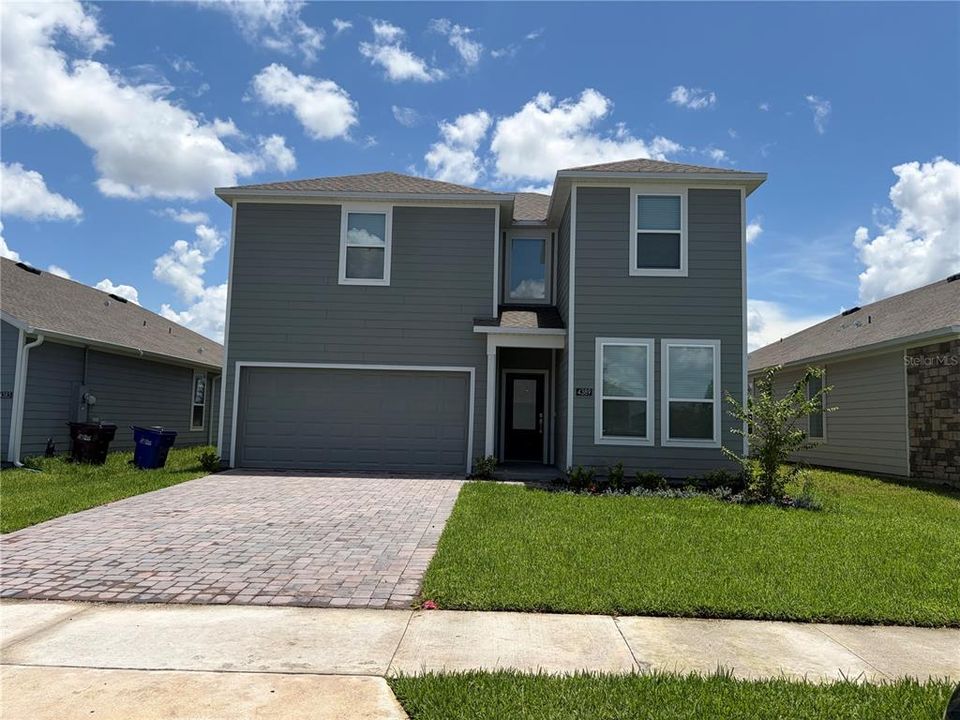 Vendido Recientemente: $410,990 (5 camas, 3 baños, 2546 Pies cuadrados)