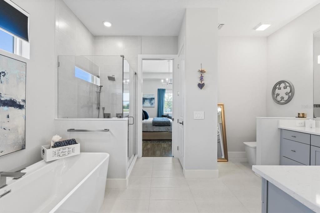 For Sale: $1,325,000 (3 beds, 2 baths, 2451 Square Feet)