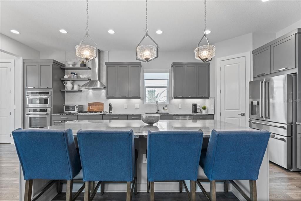 For Sale: $1,325,000 (3 beds, 2 baths, 2451 Square Feet)