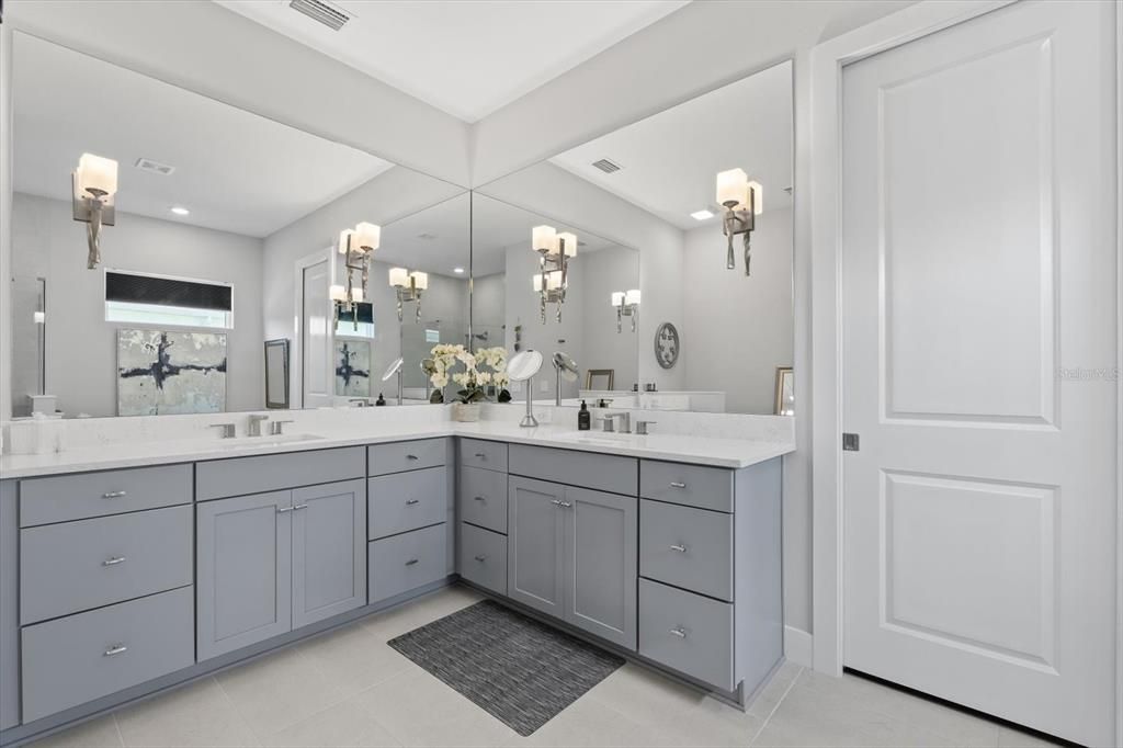 For Sale: $1,325,000 (3 beds, 2 baths, 2451 Square Feet)