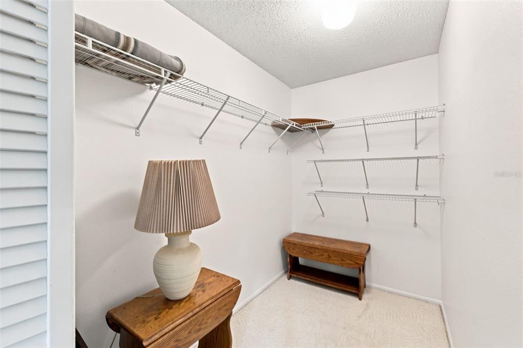 En Venta: $249,000 (2 camas, 2 baños, 1268 Pies cuadrados)