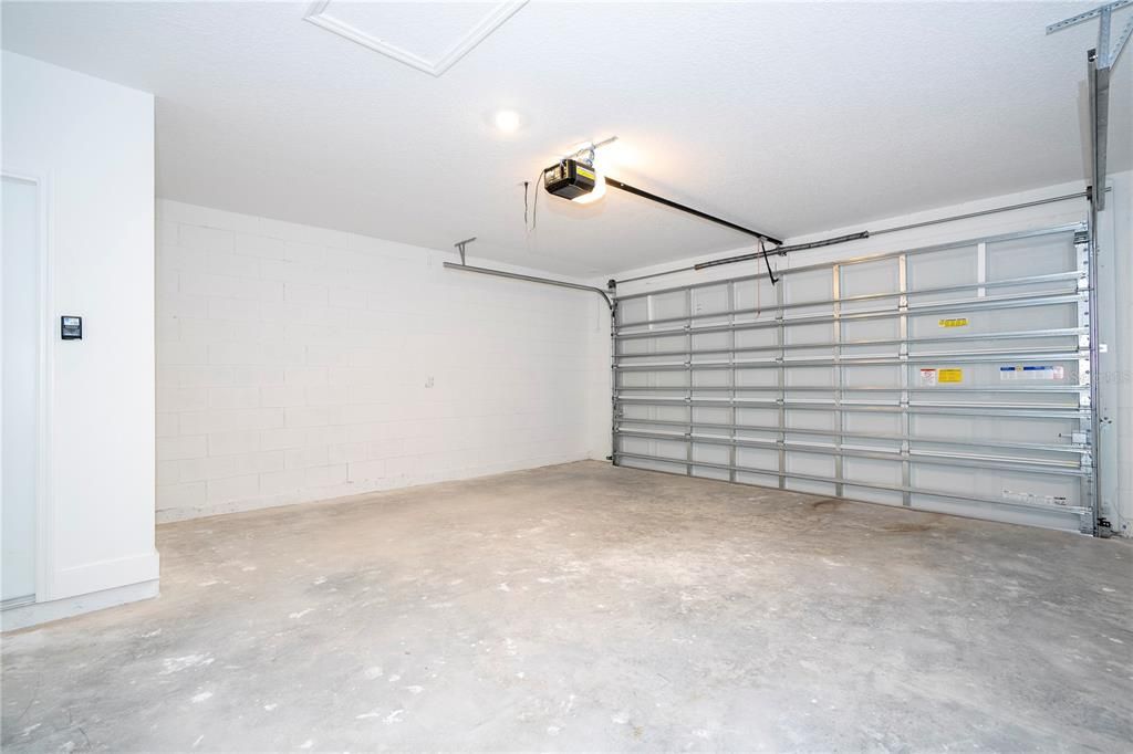 En Venta: $465,000 (4 camas, 2 baños, 1861 Pies cuadrados)