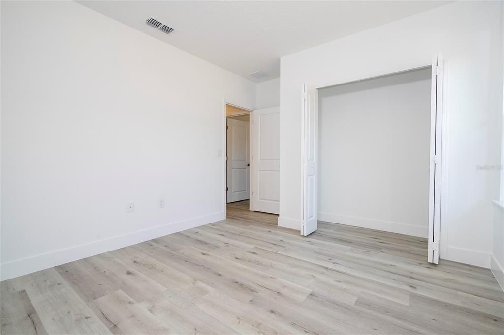 En Venta: $465,000 (4 camas, 2 baños, 1861 Pies cuadrados)