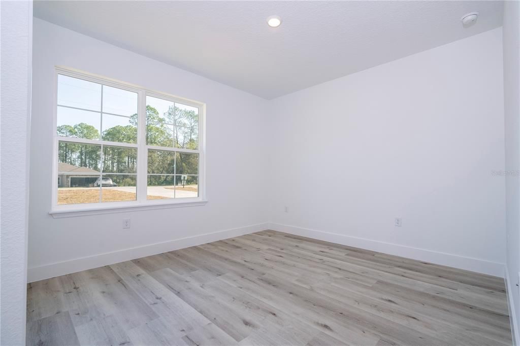 En Venta: $465,000 (4 camas, 2 baños, 1861 Pies cuadrados)