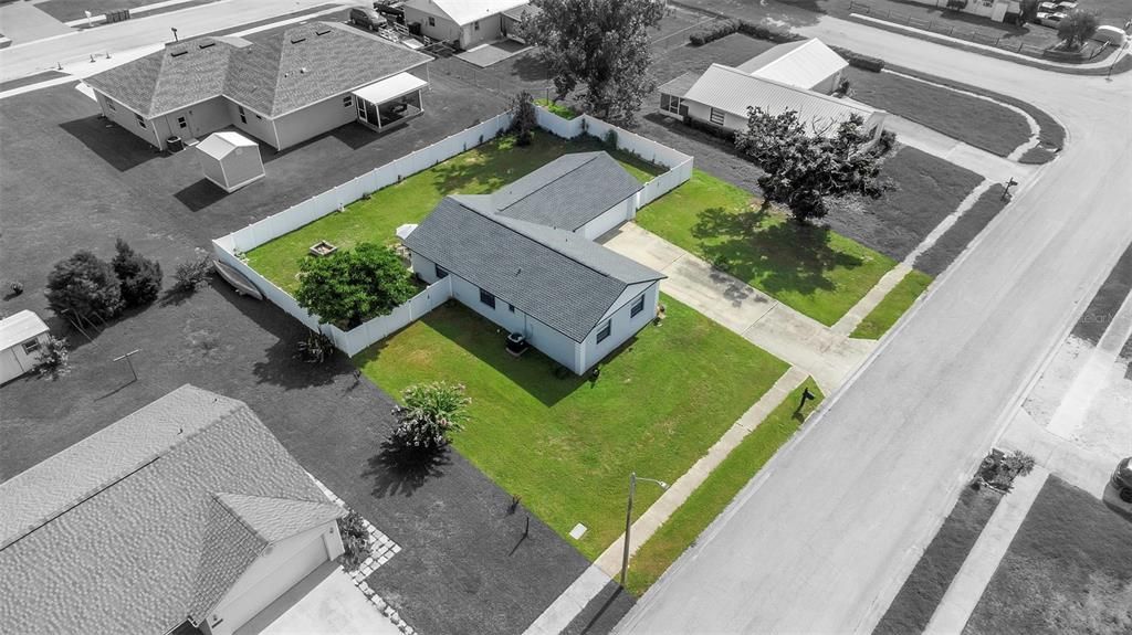 Activo con contrato: $270,000 (3 camas, 2 baños, 1272 Pies cuadrados)