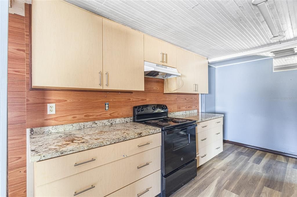 En Venta: $389,900 (5 camas, 4 baños, 2159 Pies cuadrados)