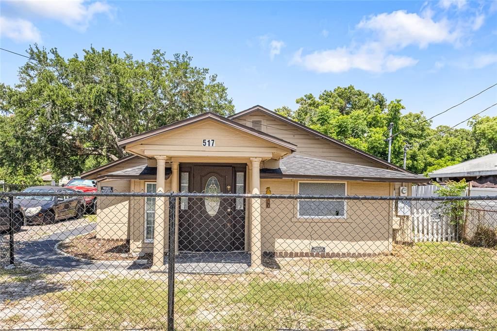 En Venta: $389,900 (5 camas, 4 baños, 2159 Pies cuadrados)