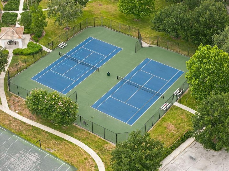 Activo con contrato: $304,900 (3 camas, 2 baños, 1651 Pies cuadrados)