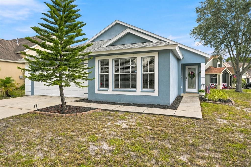 Activo con contrato: $304,900 (3 camas, 2 baños, 1651 Pies cuadrados)
