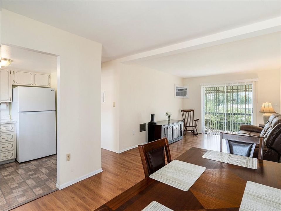 В аренду: $1,150 (1 спален, 1 ванн, 576 Квадратных фут)