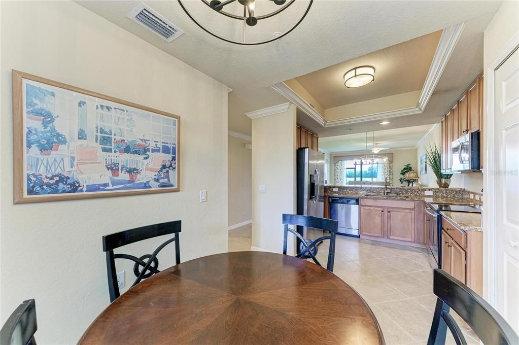 For Sale: $326,900 (2 beds, 2 baths, 1561 Square Feet)