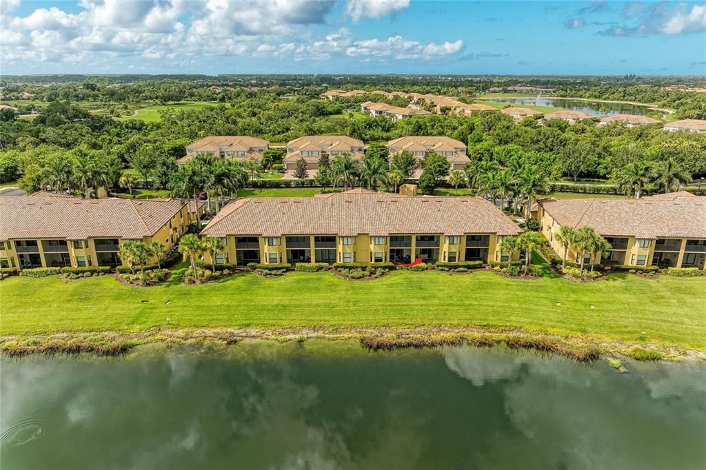 For Sale: $326,900 (2 beds, 2 baths, 1561 Square Feet)
