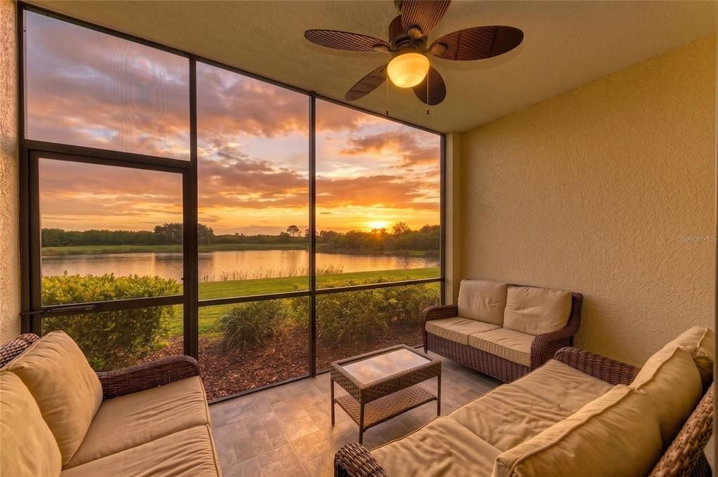 For Sale: $326,900 (2 beds, 2 baths, 1561 Square Feet)
