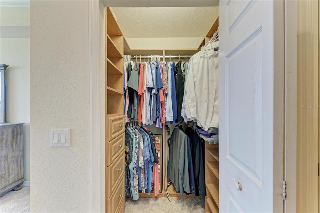 For Sale: $326,900 (2 beds, 2 baths, 1561 Square Feet)
