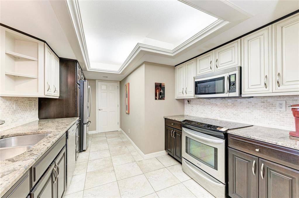 En Venta: $399,000 (2 camas, 2 baños, 1300 Pies cuadrados)