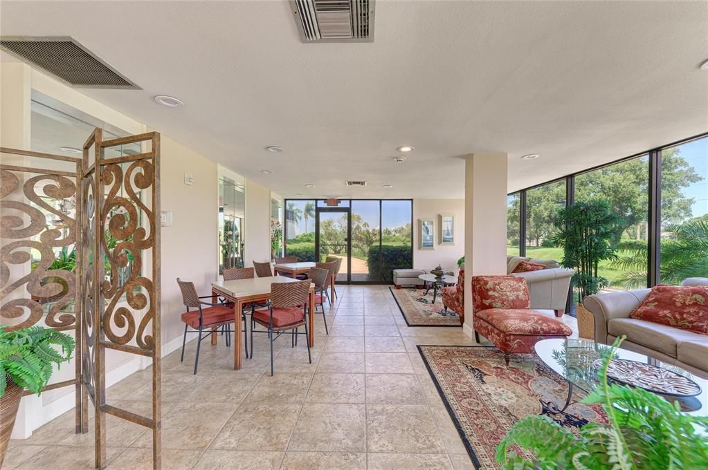 En Venta: $399,000 (2 camas, 2 baños, 1300 Pies cuadrados)
