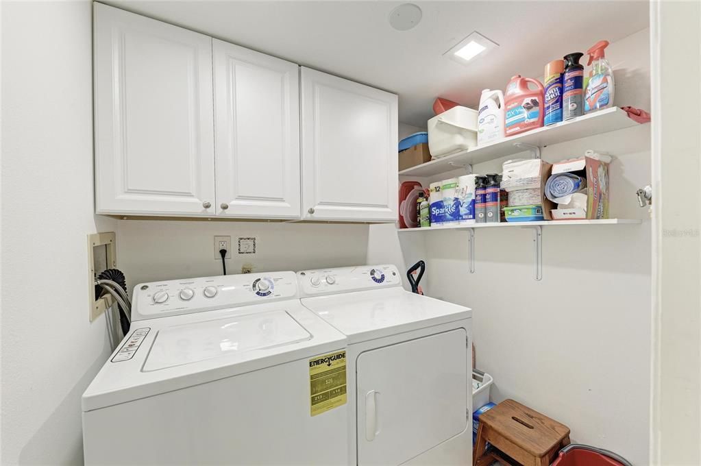 En Venta: $399,000 (2 camas, 2 baños, 1300 Pies cuadrados)