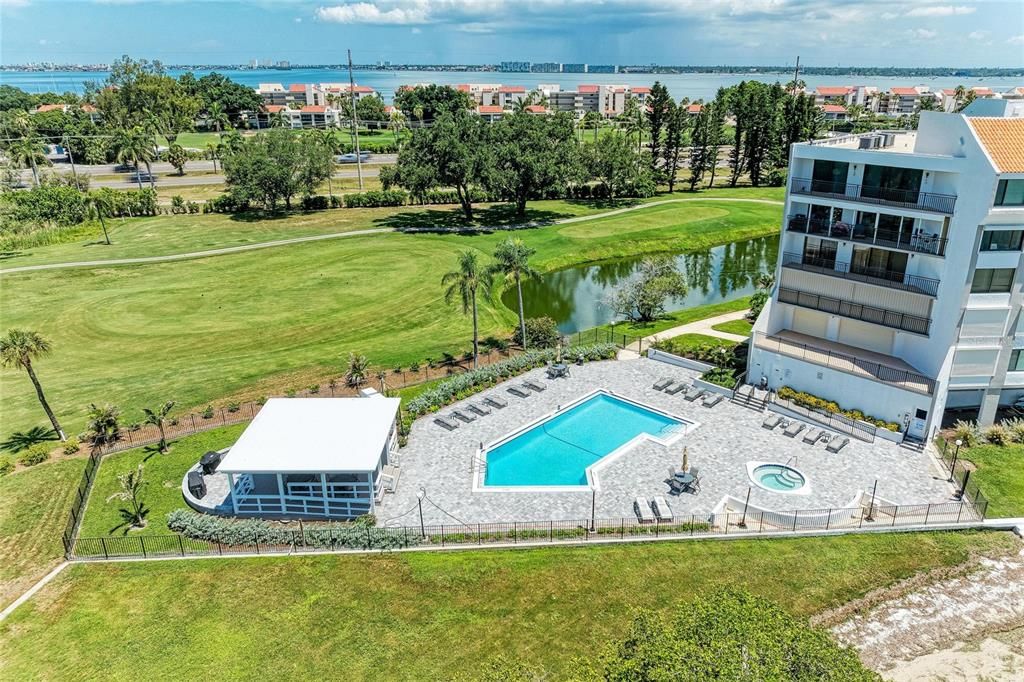 En Venta: $399,000 (2 camas, 2 baños, 1300 Pies cuadrados)