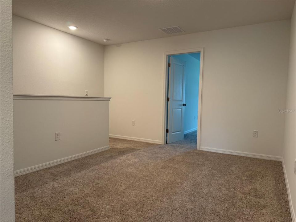 For Rent: $2,250 (3 beds, 2 baths, 1663 Square Feet)