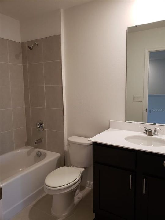 For Rent: $2,250 (3 beds, 2 baths, 1663 Square Feet)