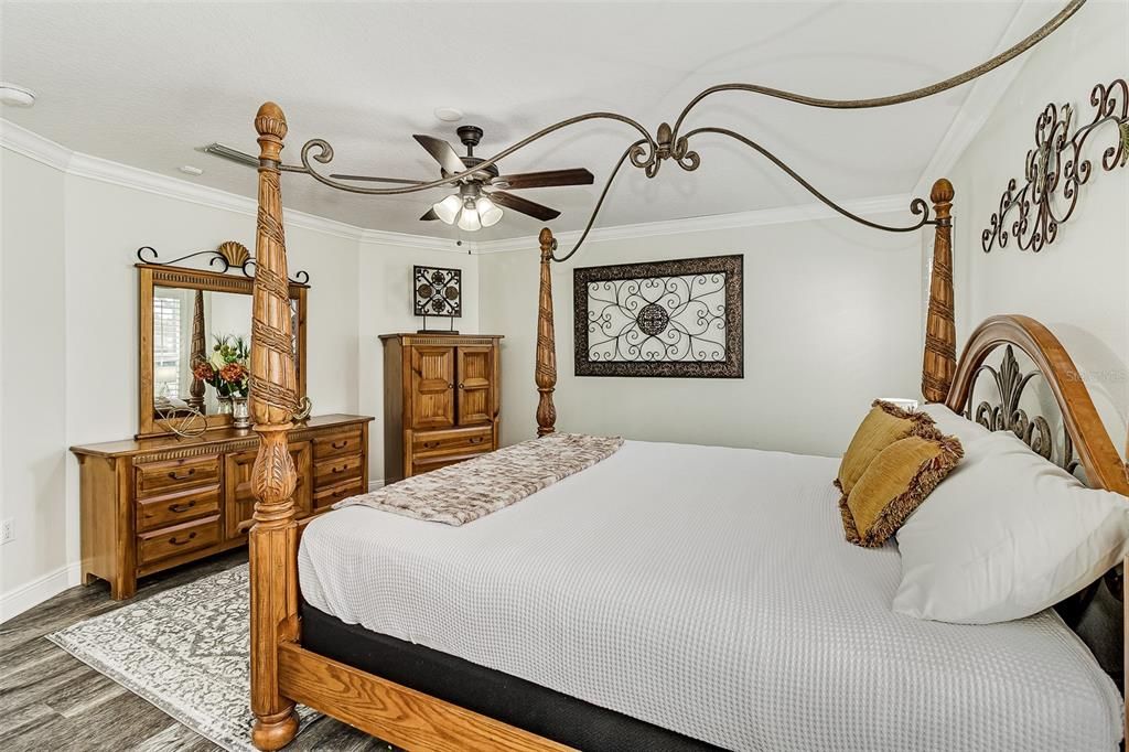 En Renta: $2,450 (3 camas, 2 baños, 1959 Pies cuadrados)