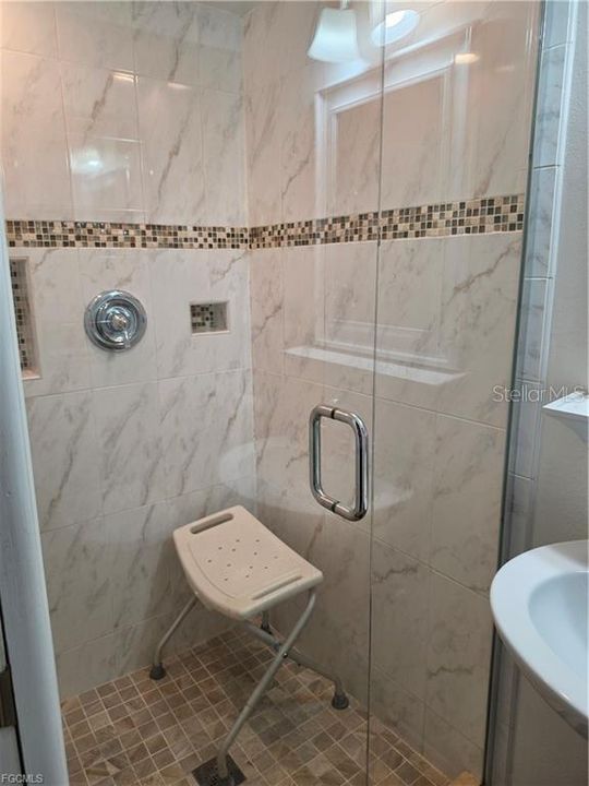 На продажу: $170,000 (2 спален, 2 ванн, 1010 Квадратных фут)