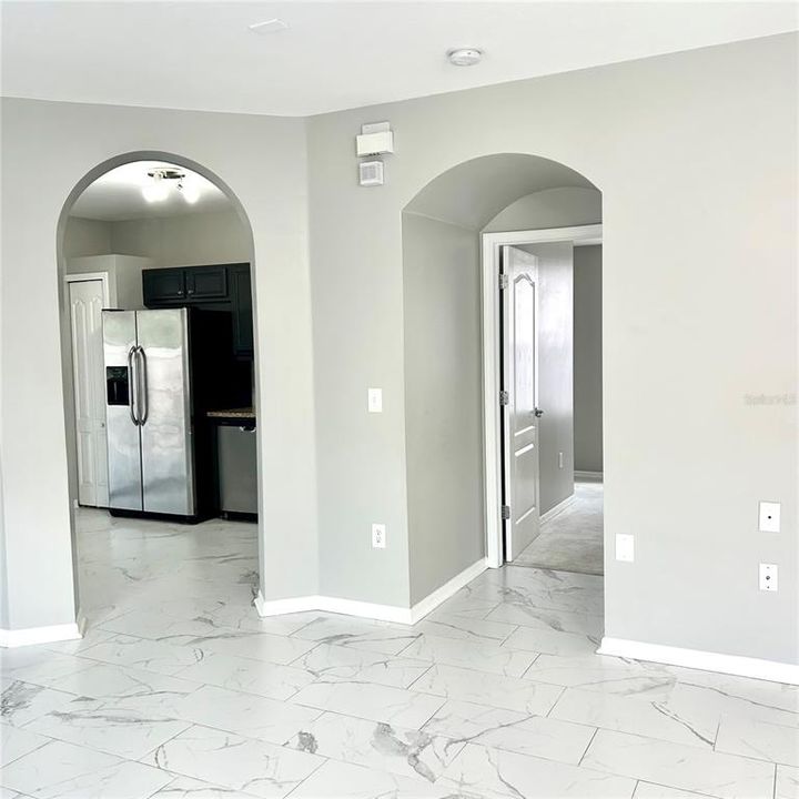For Sale: $379,000 (4 beds, 2 baths, 1754 Square Feet)