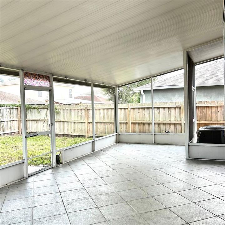 En Venta: $379,000 (4 camas, 2 baños, 1754 Pies cuadrados)