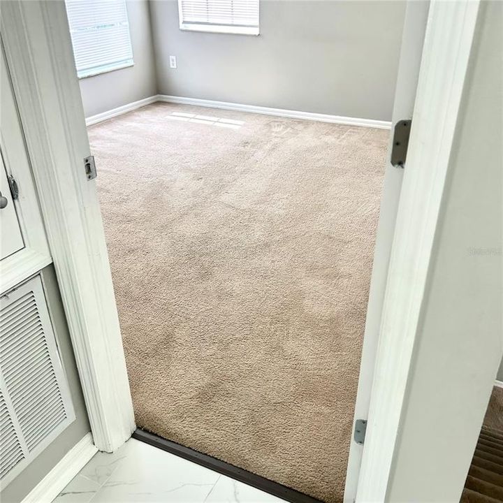 For Sale: $379,000 (4 beds, 2 baths, 1754 Square Feet)