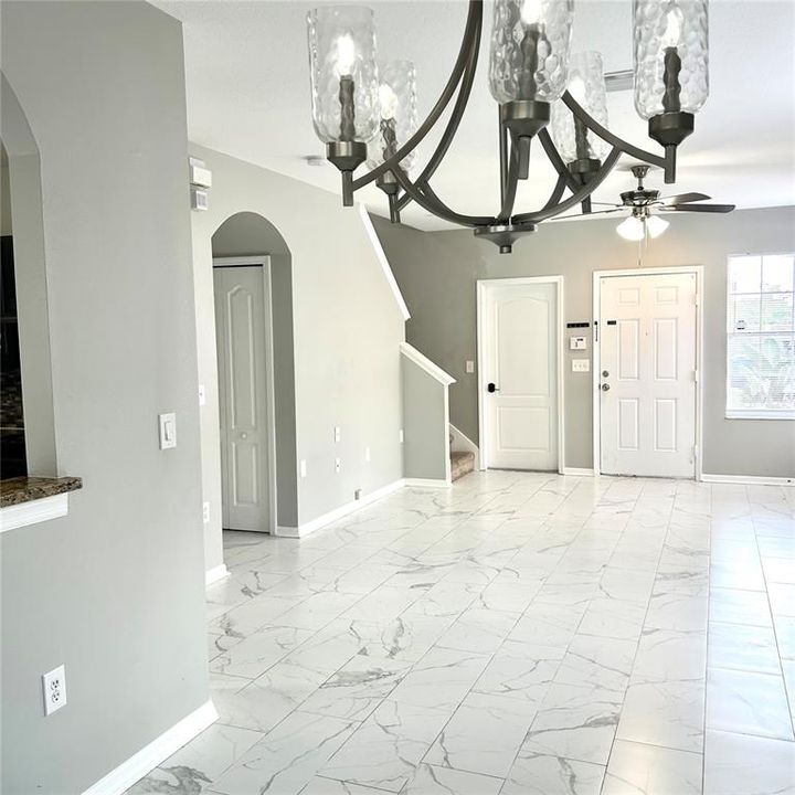 For Sale: $379,000 (4 beds, 2 baths, 1754 Square Feet)