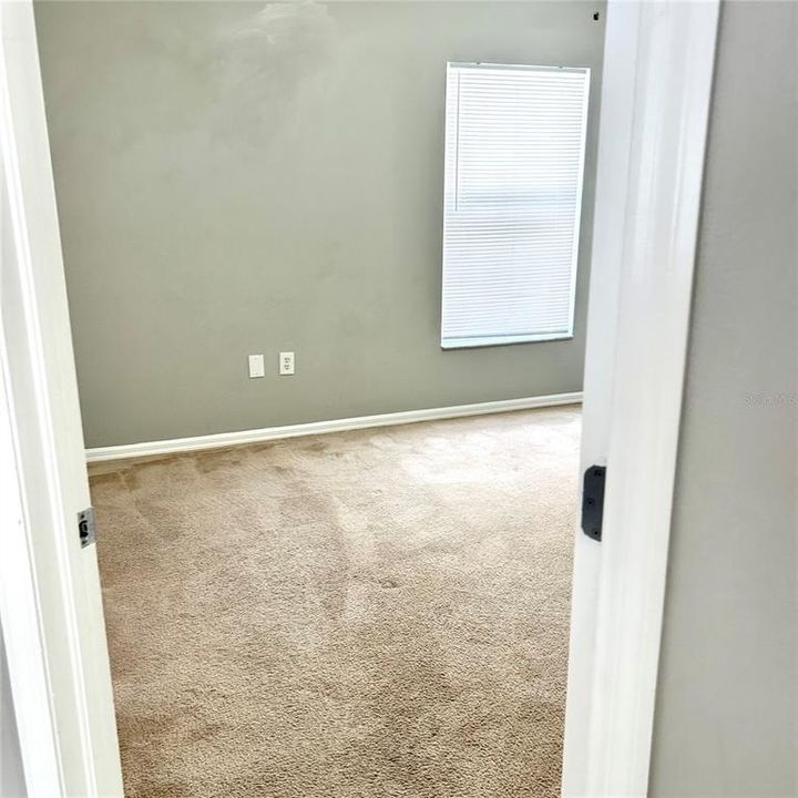 For Sale: $379,000 (4 beds, 2 baths, 1754 Square Feet)