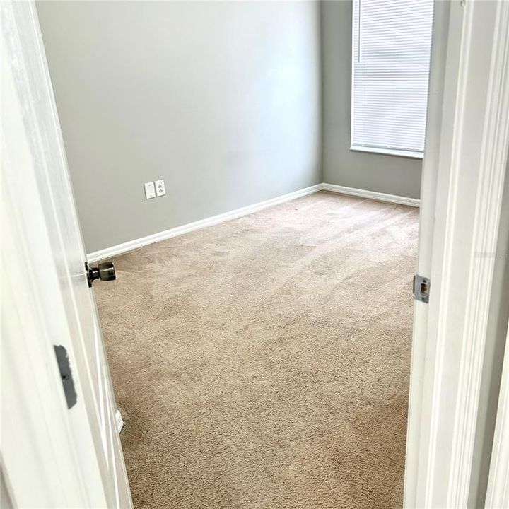 For Sale: $379,000 (4 beds, 2 baths, 1754 Square Feet)