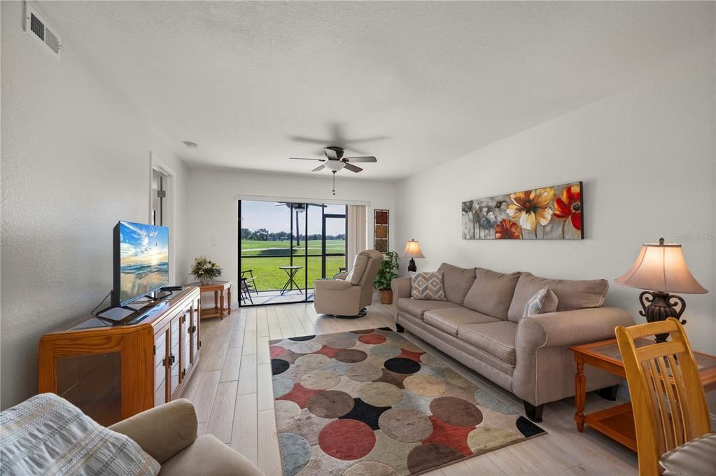 For Sale: $169,000 (2 beds, 2 baths, 1023 Square Feet)
