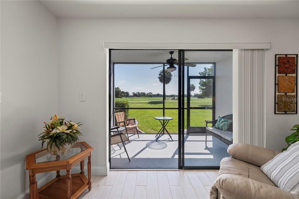 For Sale: $169,000 (2 beds, 2 baths, 1023 Square Feet)