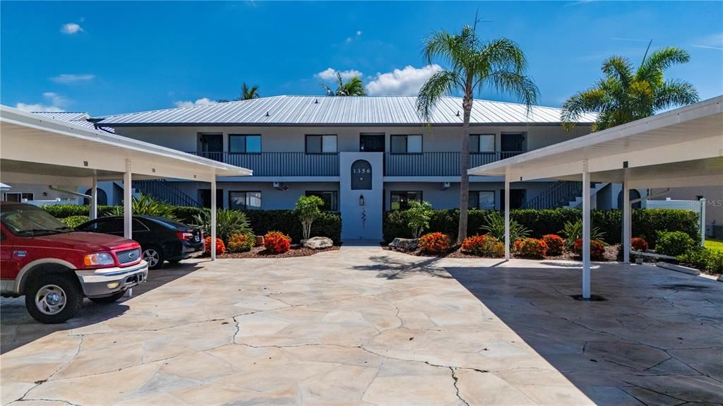 For Sale: $169,000 (2 beds, 2 baths, 1023 Square Feet)
